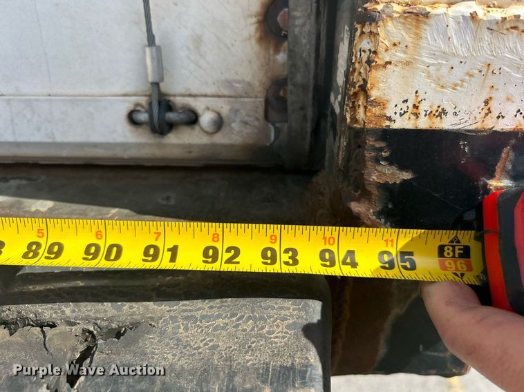 image for item DJ6464 2016 Peterbilt 330  box truck