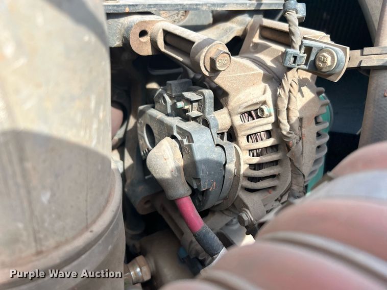 image for item DJ6464 2016 Peterbilt 330  box truck