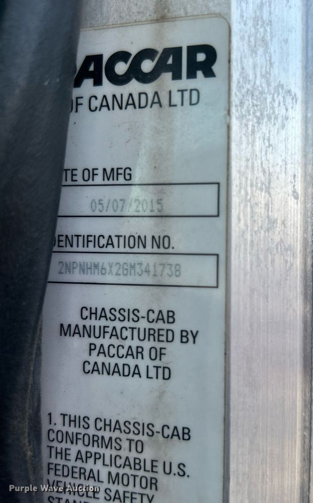 image for item DJ6464 2016 Peterbilt 330  box truck