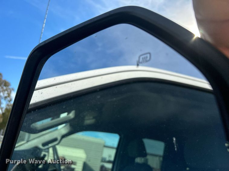 image for item DJ6465 2017 Ford F250 Super Duty XL  SuperCab pickup truck