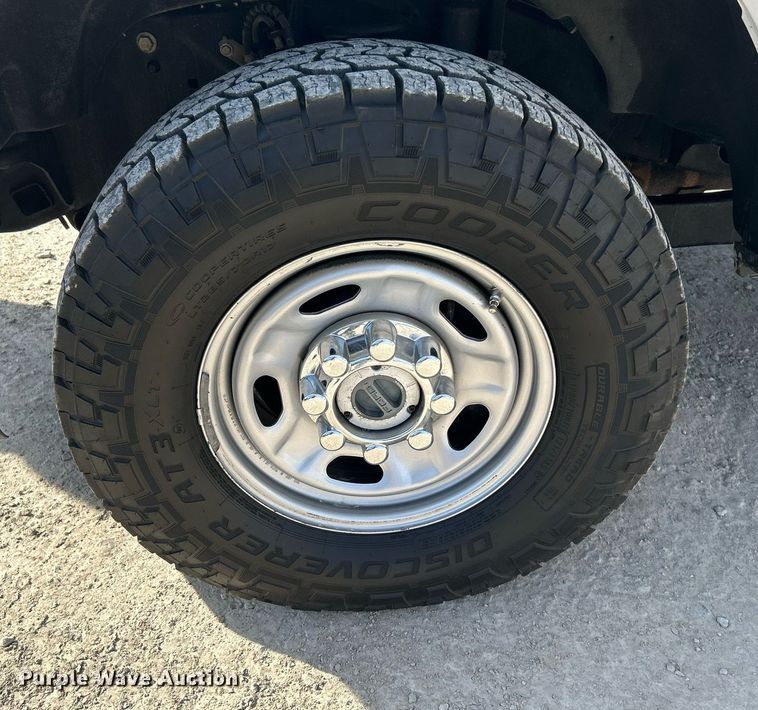 image for item DJ6465 2017 Ford F250 Super Duty XL  SuperCab pickup truck