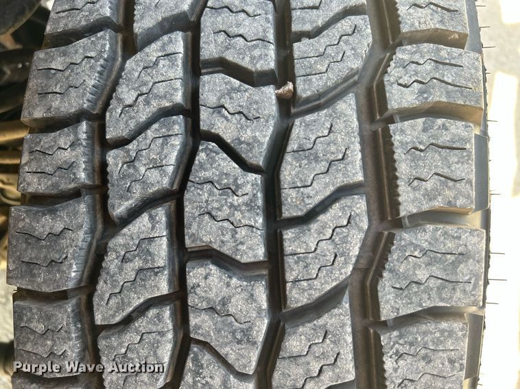 image for item DJ6465 2017 Ford F250 Super Duty XL  SuperCab pickup truck