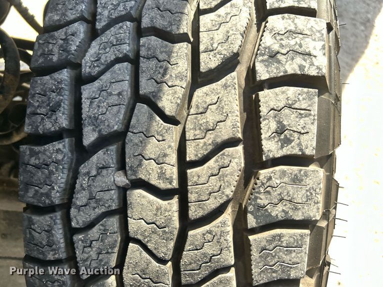 image for item DJ6465 2017 Ford F250 Super Duty XL  SuperCab pickup truck