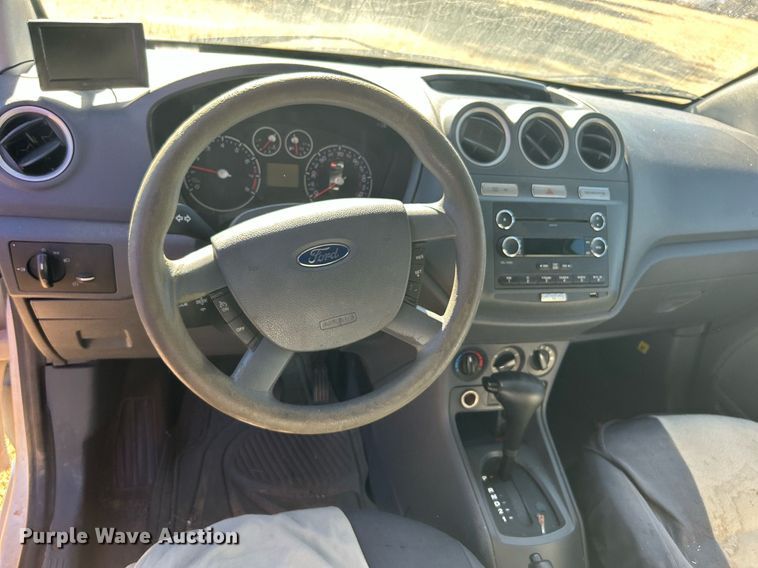 image for item DJ6482 2013 Ford Transit Connect  van