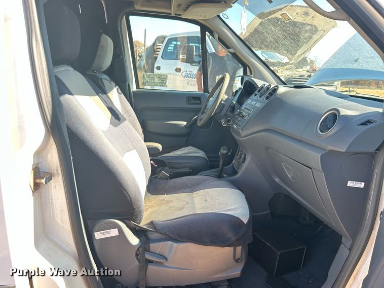 image for item DJ6482 2013 Ford Transit Connect  van