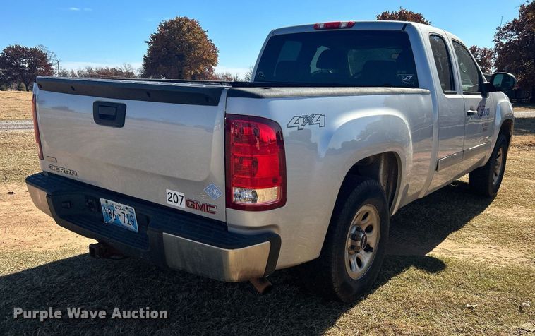 image for item DJ6483 2012 GMC Sierra 1500  Ext. Cab pickup truck