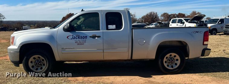 image for item DJ6483 2012 GMC Sierra 1500  Ext. Cab pickup truck