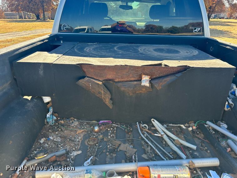 image for item DJ6483 2012 GMC Sierra 1500  Ext. Cab pickup truck