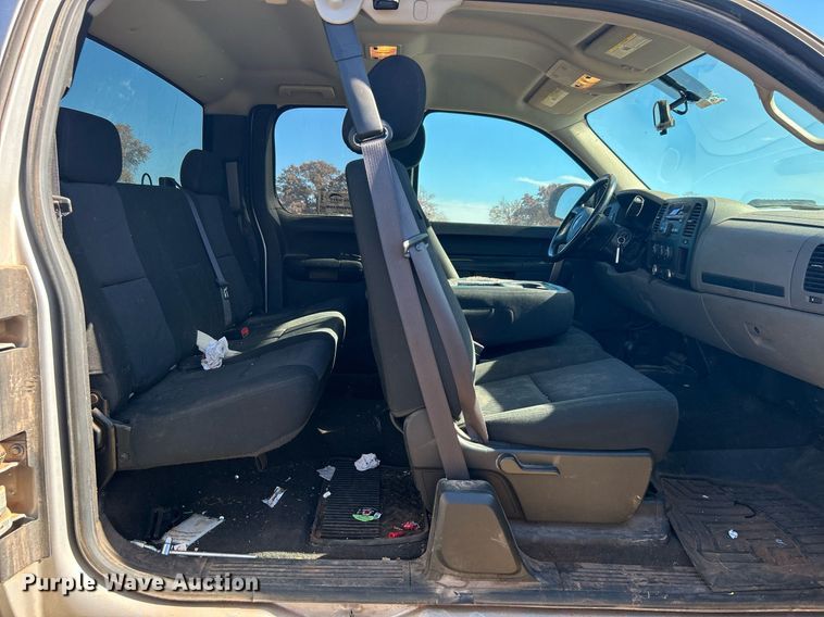 image for item DJ6483 2012 GMC Sierra 1500  Ext. Cab pickup truck