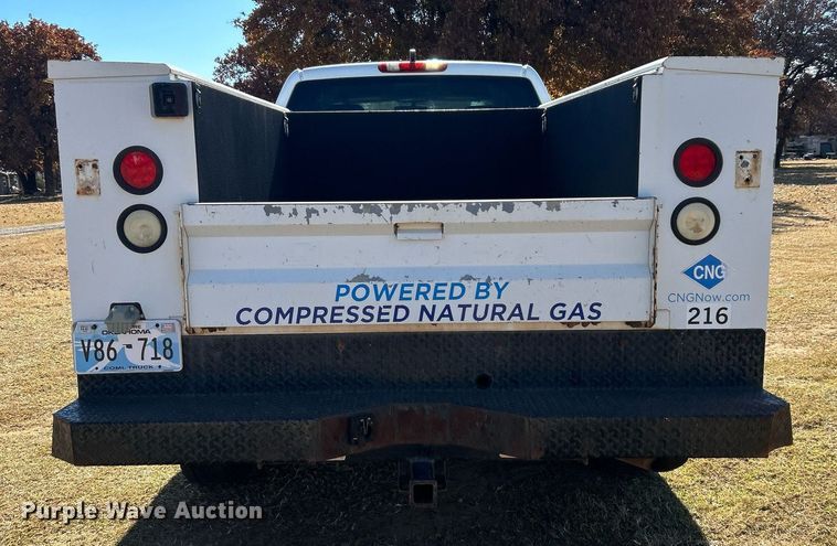 image for item DJ6484 2010 Chevrolet Silverado 2500HD  Ext. Cab utility bed pickup truck