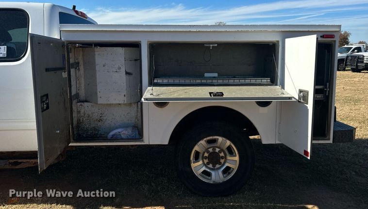 image for item DJ6484 2010 Chevrolet Silverado 2500HD  Ext. Cab utility bed pickup truck