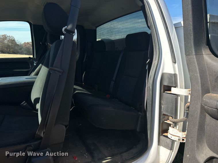 image for item DJ6484 2010 Chevrolet Silverado 2500HD  Ext. Cab utility bed pickup truck