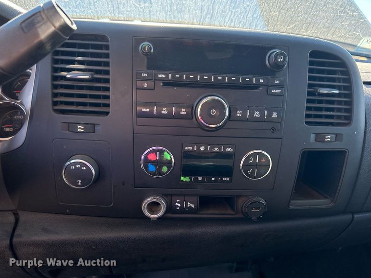 image for item DJ6484 2010 Chevrolet Silverado 2500HD  Ext. Cab utility bed pickup truck