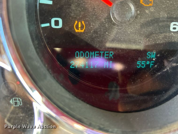 image for item DJ6484 2010 Chevrolet Silverado 2500HD  Ext. Cab utility bed pickup truck