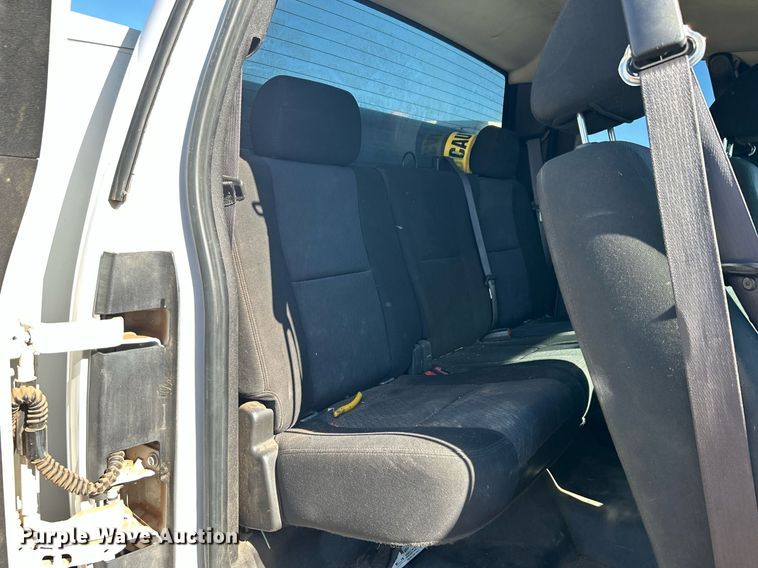 image for item DJ6484 2010 Chevrolet Silverado 2500HD  Ext. Cab utility bed pickup truck