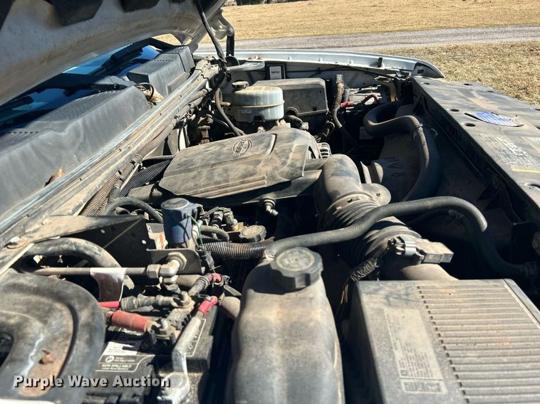 image for item DJ6484 2010 Chevrolet Silverado 2500HD  Ext. Cab utility bed pickup truck