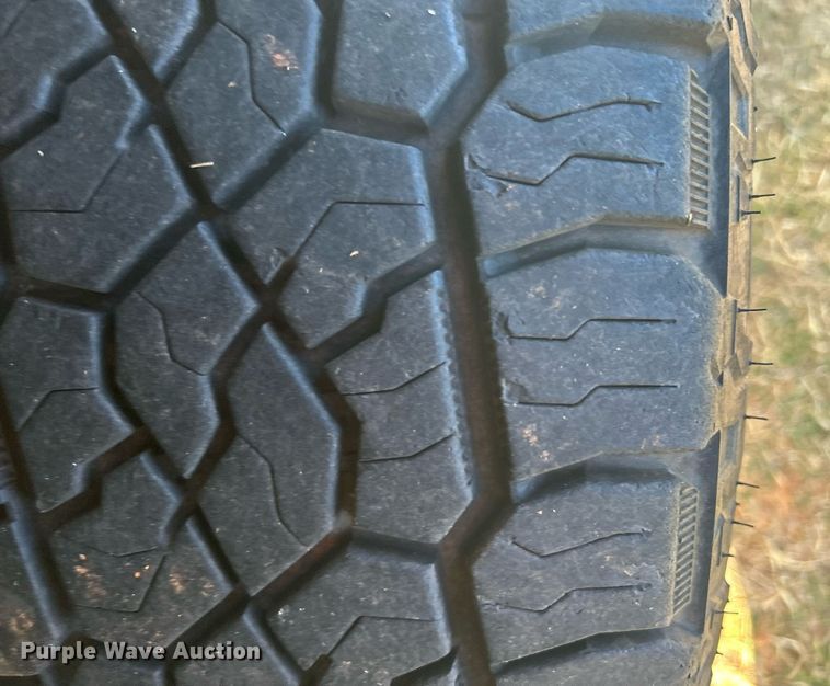 image for item DJ6484 2010 Chevrolet Silverado 2500HD  Ext. Cab utility bed pickup truck