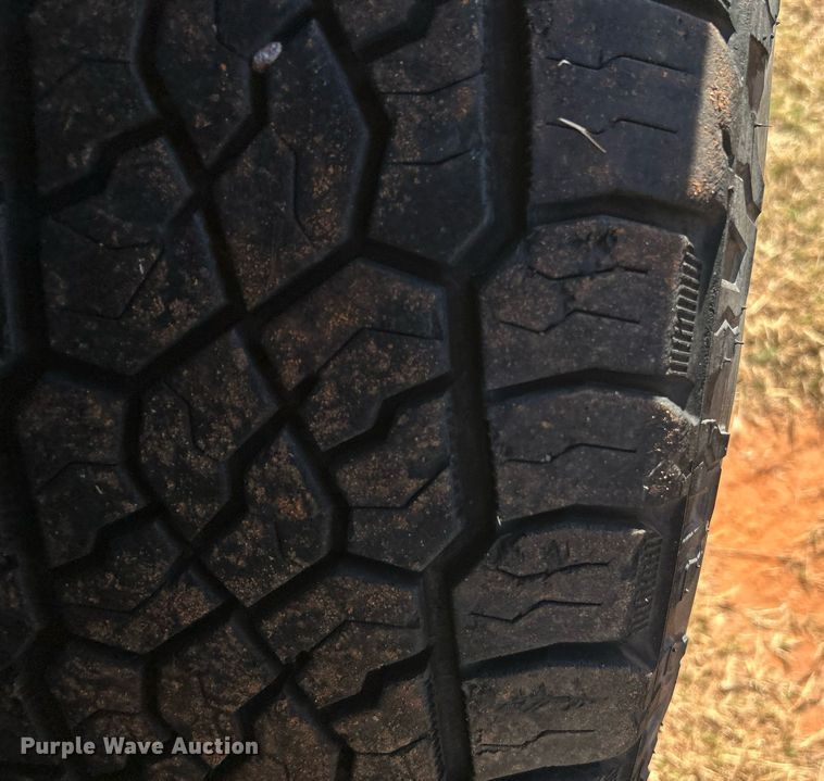 image for item DJ6484 2010 Chevrolet Silverado 2500HD  Ext. Cab utility bed pickup truck