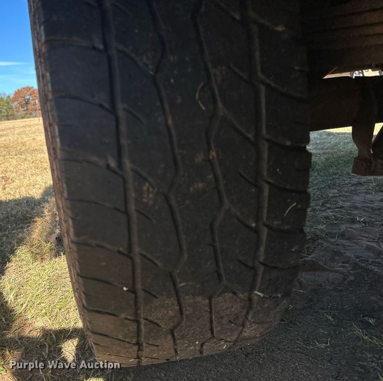 image for item DJ6484 2010 Chevrolet Silverado 2500HD  Ext. Cab utility bed pickup truck