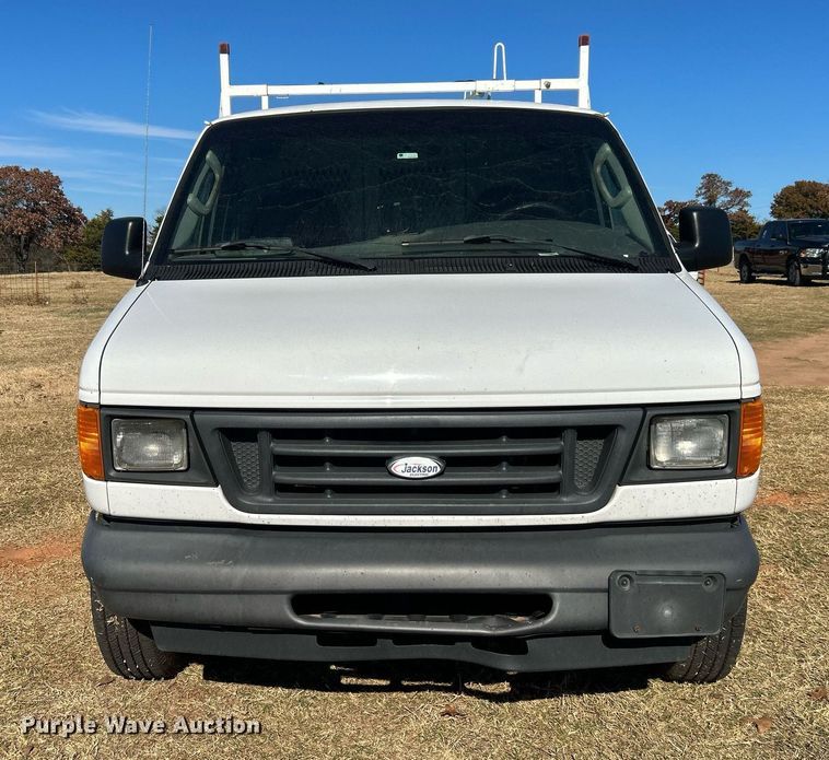 image for item DJ6485 2005 Ford E250  van
