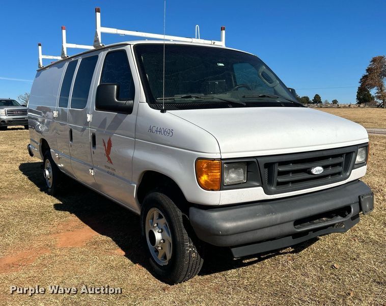 image for item DJ6485 2005 Ford E250  van