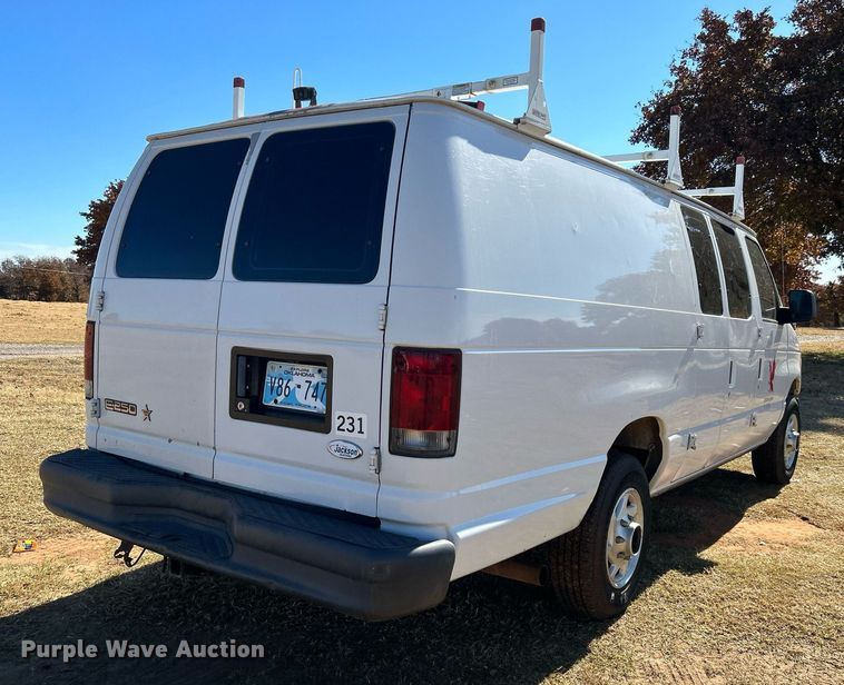 image for item DJ6485 2005 Ford E250  van