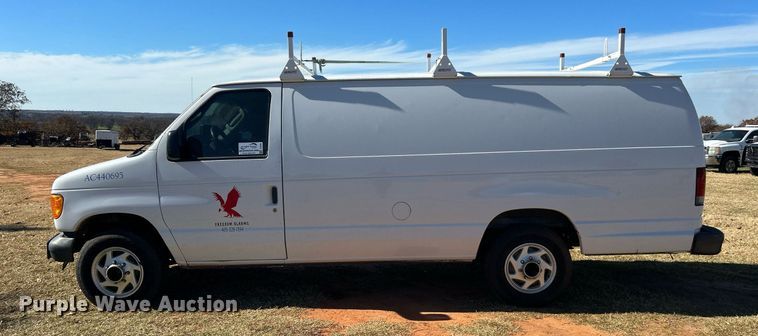 image for item DJ6485 2005 Ford E250  van