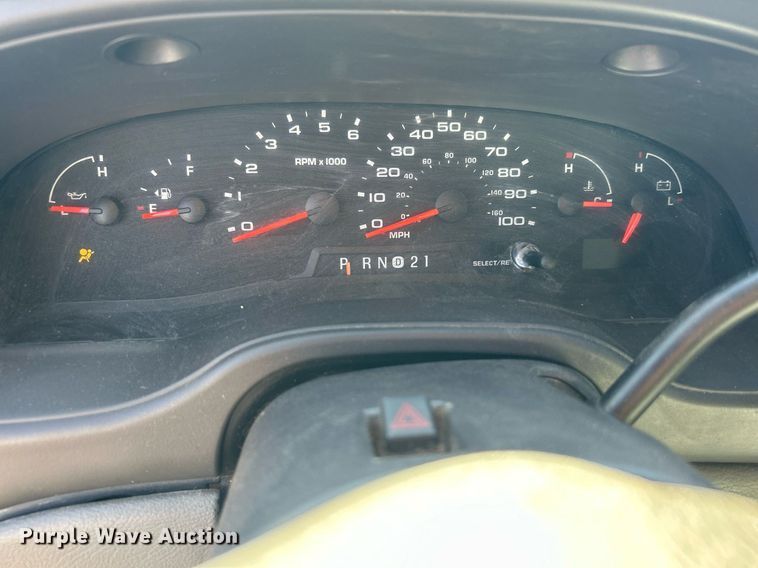 image for item DJ6485 2005 Ford E250  van