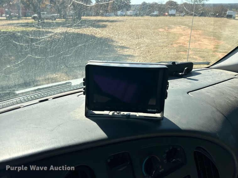 image for item DJ6485 2005 Ford E250  van