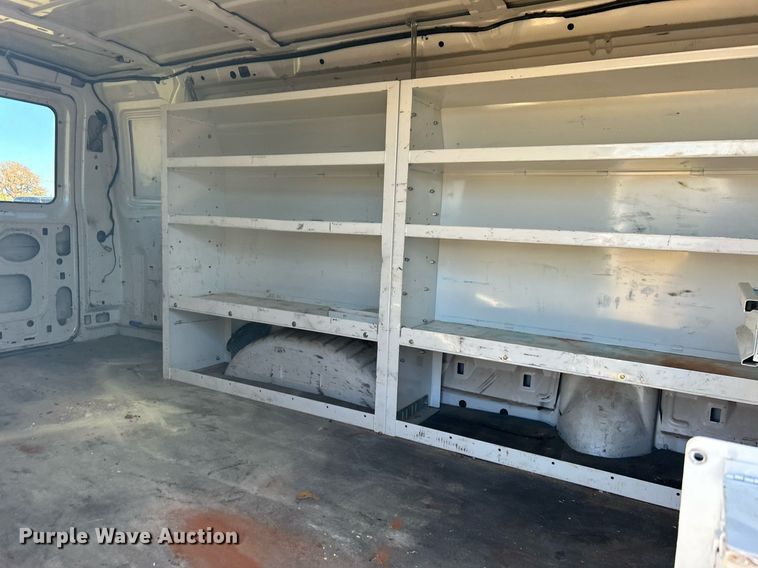 image for item DJ6485 2005 Ford E250  van