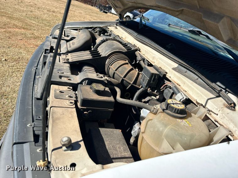 image for item DJ6485 2005 Ford E250  van