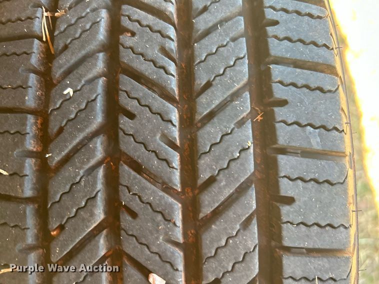 image for item DJ6485 2005 Ford E250  van