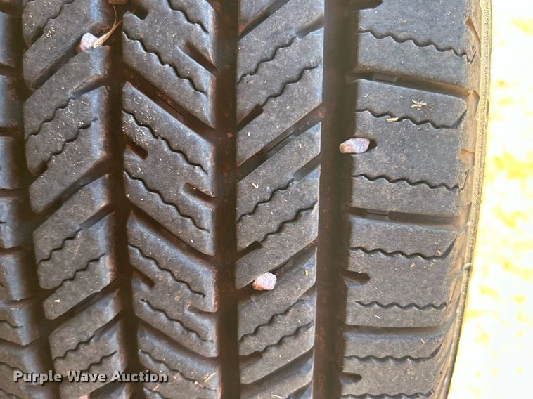 image for item DJ6485 2005 Ford E250  van