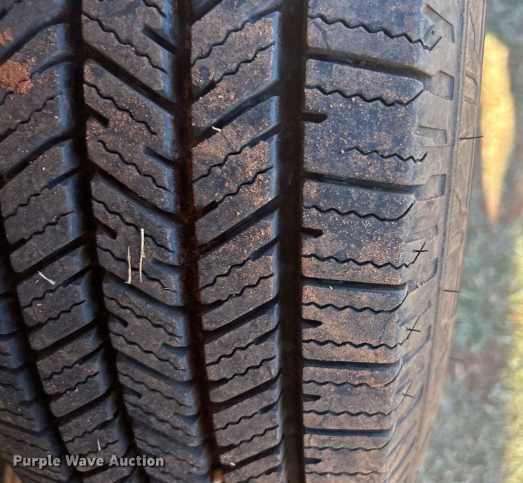 image for item DJ6485 2005 Ford E250  van