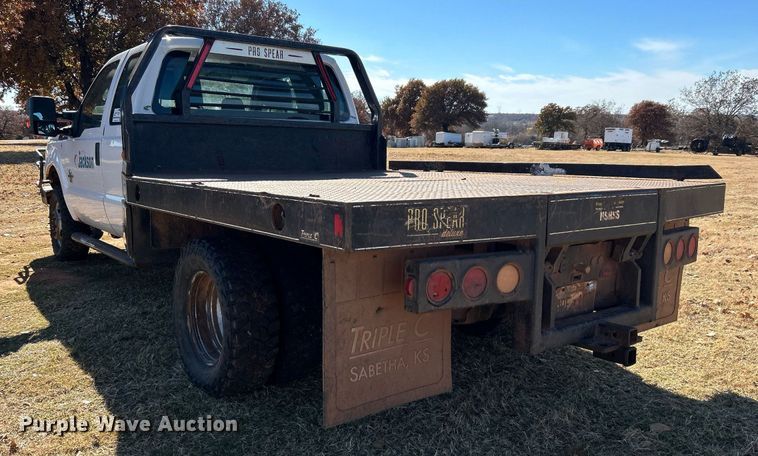 image for item DJ6486 2012 Ford F350 Super Duty XL  SuperCab bale bed pickup truck