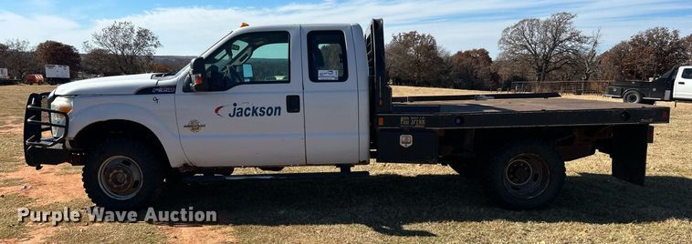 image for item DJ6486 2012 Ford F350 Super Duty XL  SuperCab bale bed pickup truck