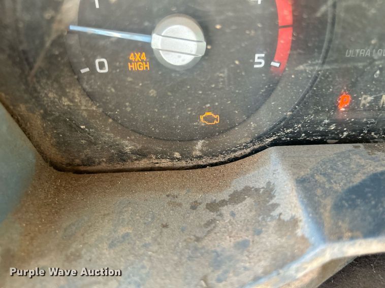 image for item DJ6486 2012 Ford F350 Super Duty XL  SuperCab bale bed pickup truck