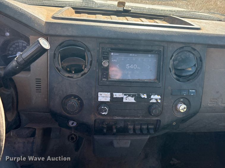 image for item DJ6486 2012 Ford F350 Super Duty XL  SuperCab bale bed pickup truck