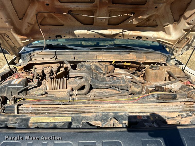 image for item DJ6486 2012 Ford F350 Super Duty XL  SuperCab bale bed pickup truck