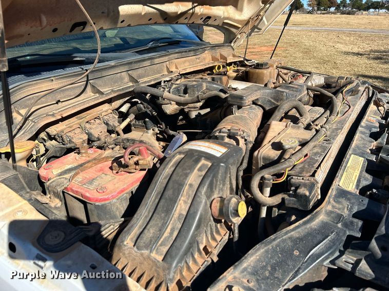 image for item DJ6486 2012 Ford F350 Super Duty XL  SuperCab bale bed pickup truck