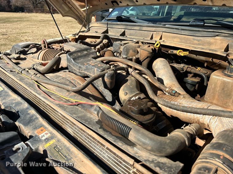 image for item DJ6486 2012 Ford F350 Super Duty XL  SuperCab bale bed pickup truck