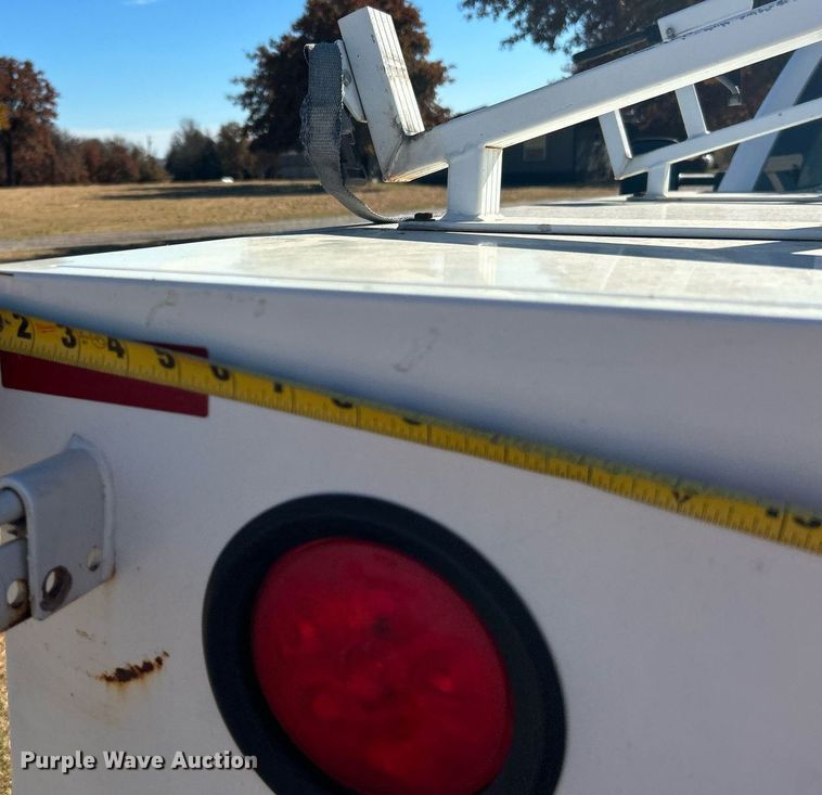 image for item DJ6487 2011 Chevrolet Silverado 2500HD  utility bed pickup truck