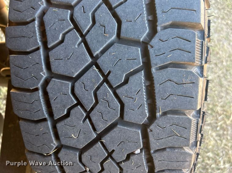 image for item DJ6487 2011 Chevrolet Silverado 2500HD  utility bed pickup truck