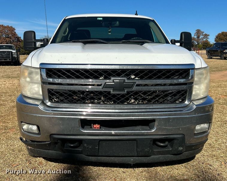 image for item DJ6488 2011 Chevrolet Silverado 2500HD  Ext. Cab utility bed pickup truck