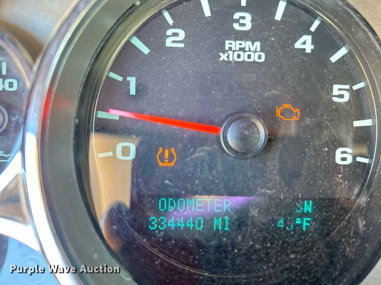 image for item DJ6488 2011 Chevrolet Silverado 2500HD  Ext. Cab utility bed pickup truck