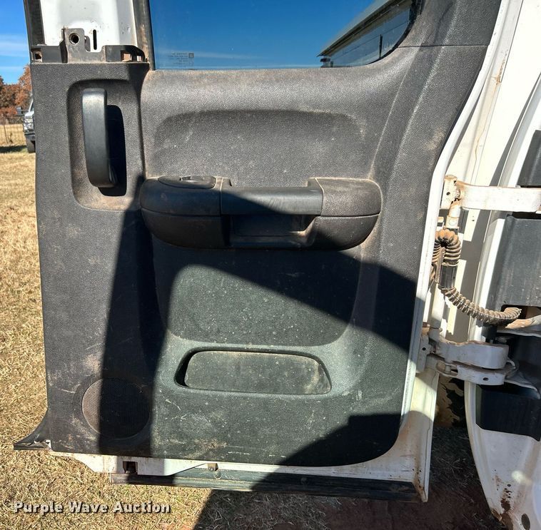 image for item DJ6488 2011 Chevrolet Silverado 2500HD  Ext. Cab utility bed pickup truck