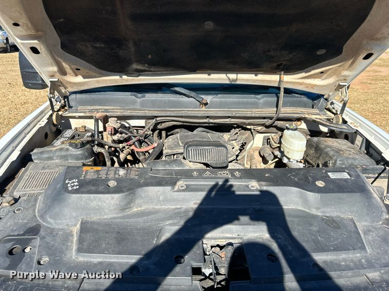 image for item DJ6488 2011 Chevrolet Silverado 2500HD  Ext. Cab utility bed pickup truck