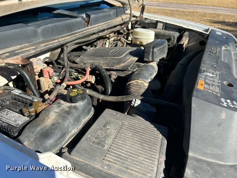 image for item DJ6488 2011 Chevrolet Silverado 2500HD  Ext. Cab utility bed pickup truck