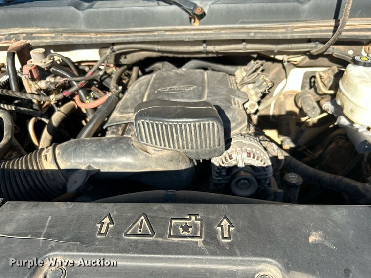 image for item DJ6488 2011 Chevrolet Silverado 2500HD  Ext. Cab utility bed pickup truck