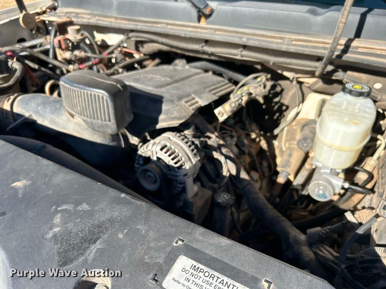 image for item DJ6488 2011 Chevrolet Silverado 2500HD  Ext. Cab utility bed pickup truck